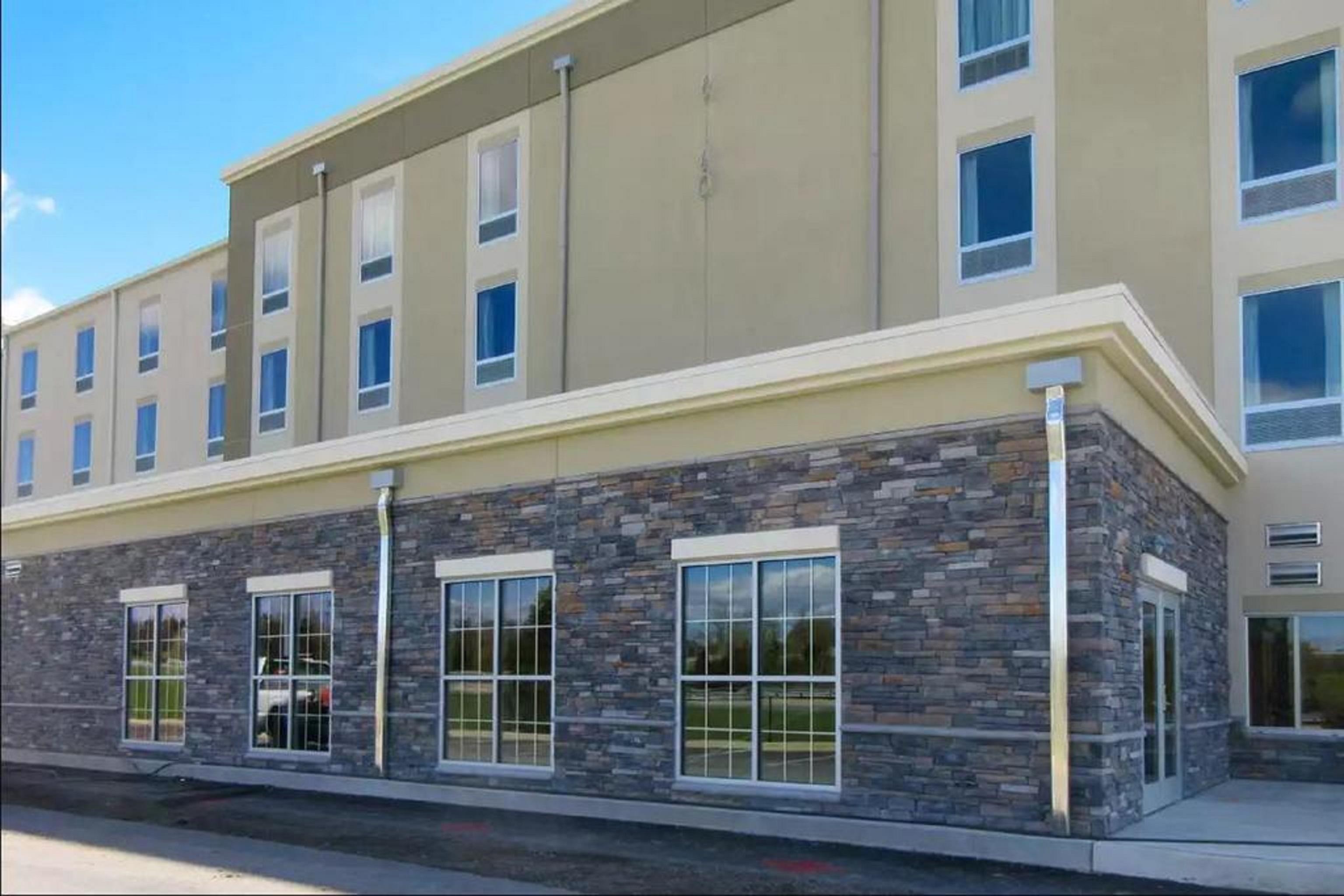Comfort & - Harrisburg Airport - Hershey South Hotel