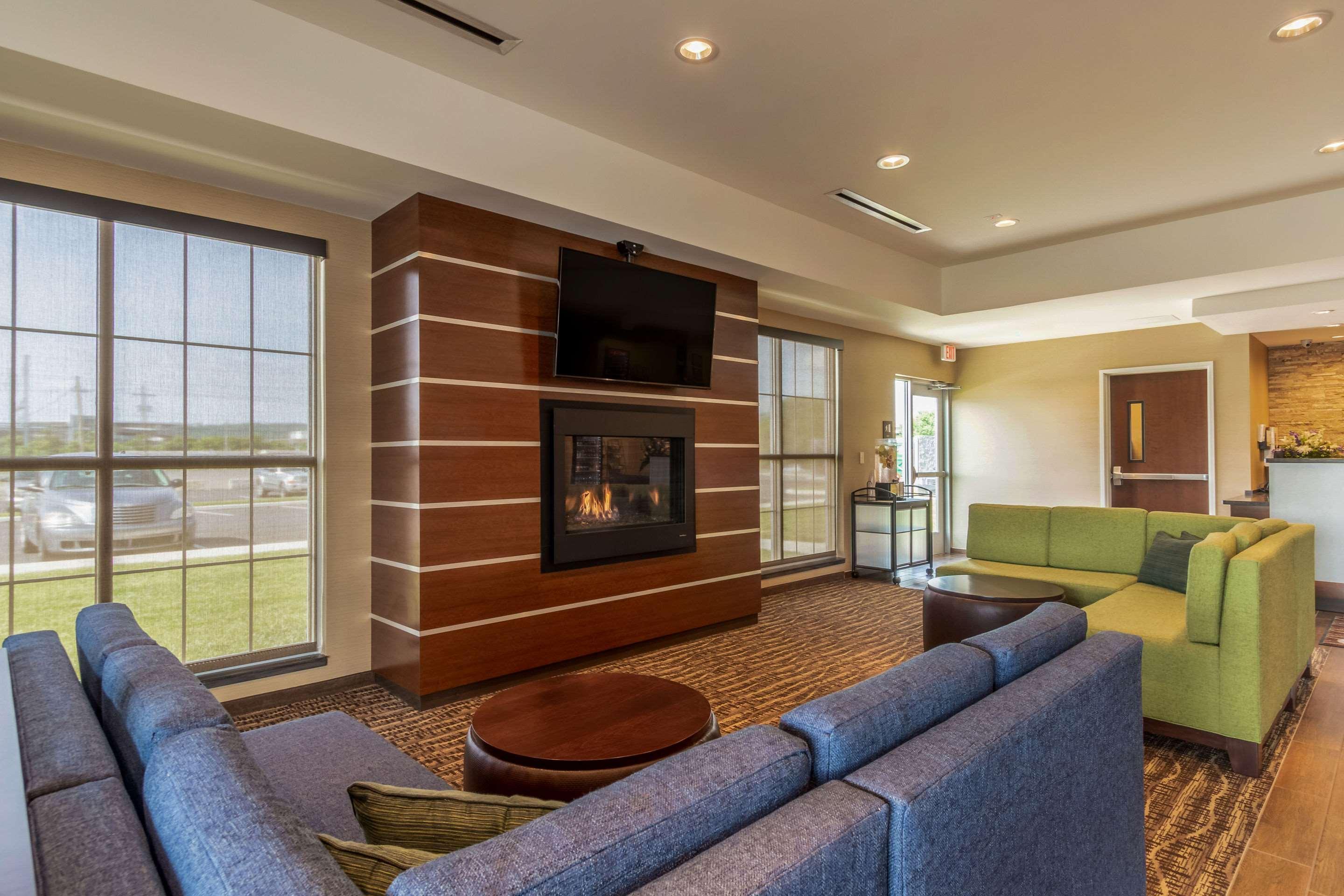 Comfort & - Harrisburg Airport - Hershey South 3*