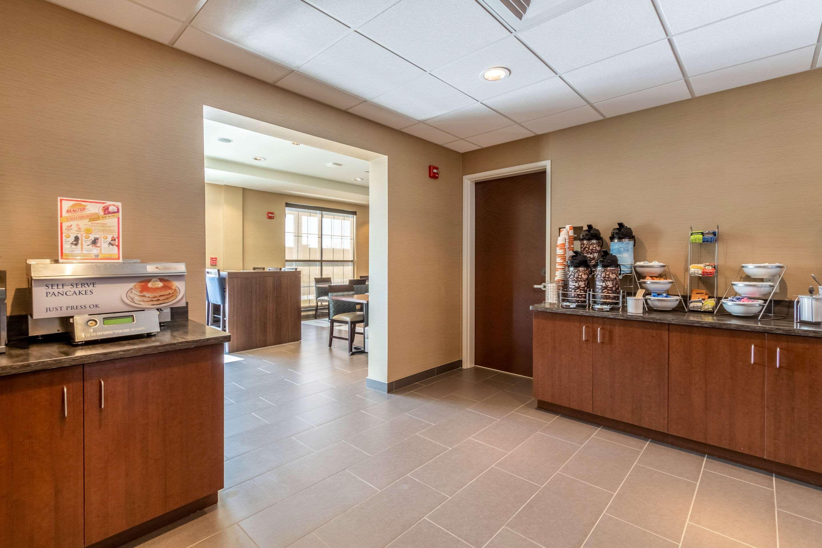 Hotel Comfort & - Harrisburg Airport - Hershey South 3*