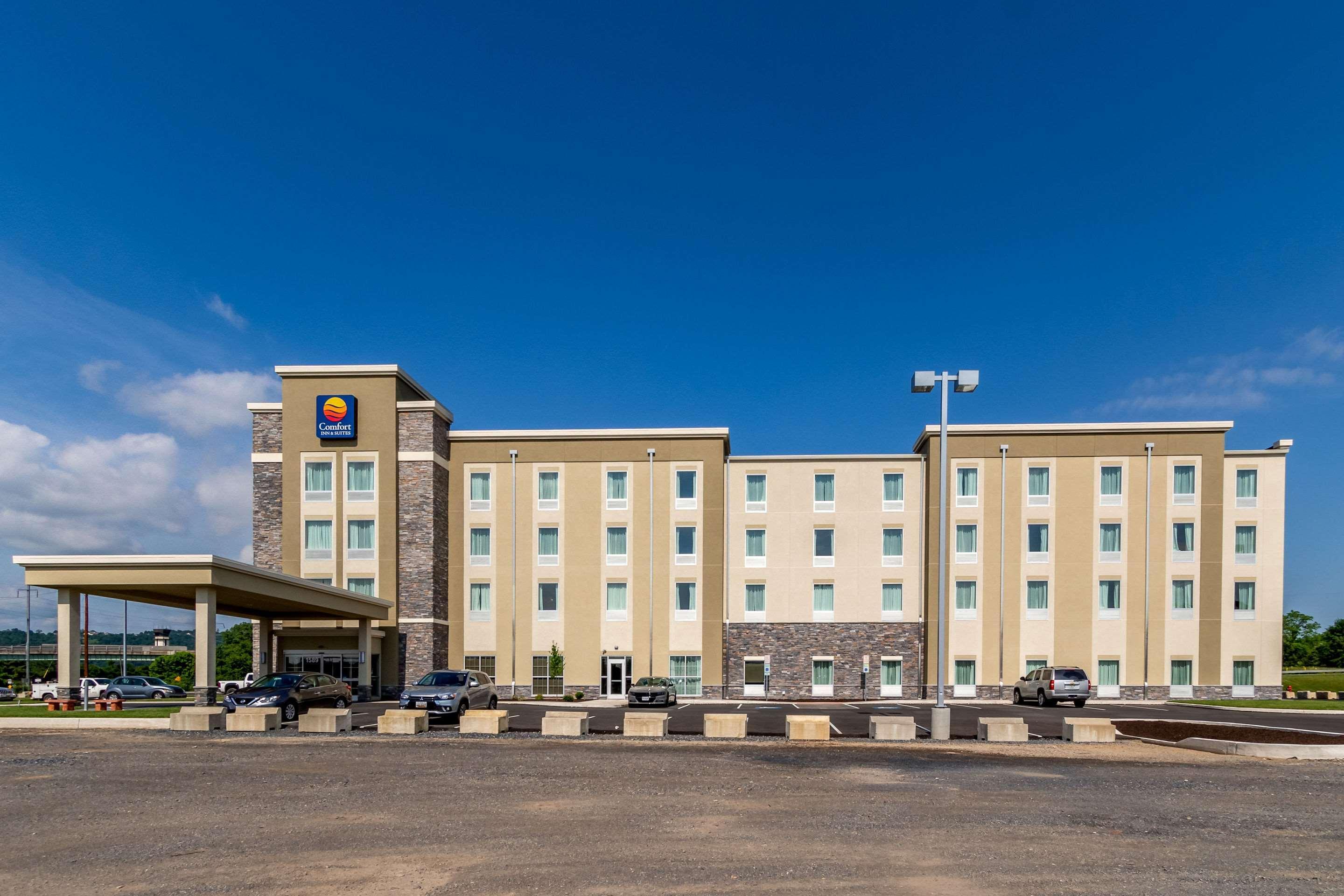 Hotel Comfort & - Harrisburg Airport - Hershey South 3*